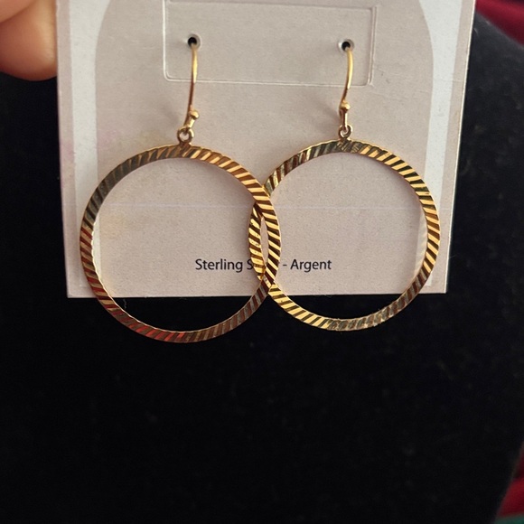 Da Vinci Gold tone Round Dangle Hoop Earrings - Picture 3 of 10